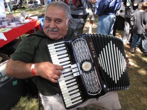 Shah Asharaf Afghani accordion player, Shah Asharaf, plays for us at the 2009 Cotati Accordion Festival